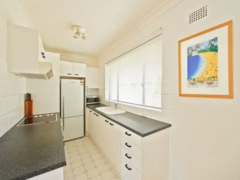 6/5 Carlisle Street, Tamarama Sold by Bradfield Badgerfox - image 1