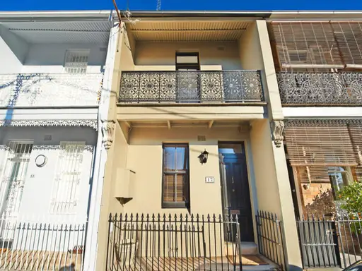 17 Bowden Street, Woollahra Sold by Bradfield Badgerfox