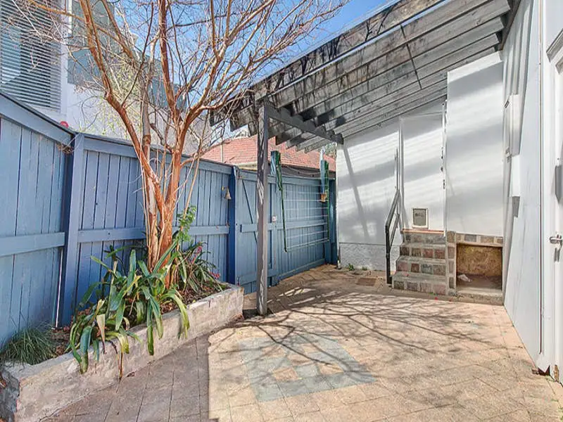 29 Boundary Street, Paddington Sold by Bradfield Badgerfox - image 1