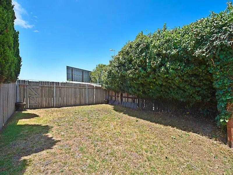 148 Doncaster Avenue, Kensington Sold by Bradfield Badgerfox - image 1