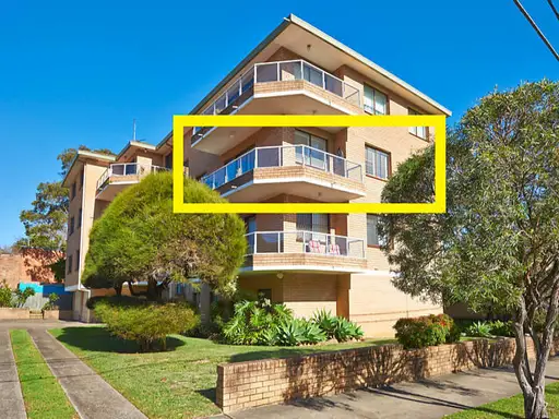 2/42-44 Gilderthorpe Avenue, Randwick Sold by Bradfield Badgerfox