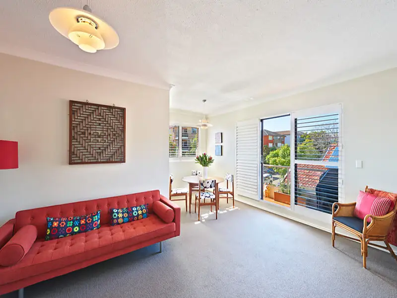 2/42-44 Gilderthorpe Avenue, Randwick Sold by Bradfield Badgerfox - image 1