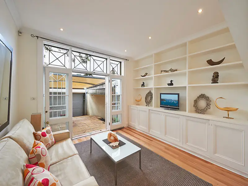 17 Victoria Avenue, Woollahra Sold by Bradfield Badgerfox - image 1