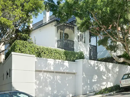 19 Wellington Street, Woollahra Sold by Bradfield Badgerfox