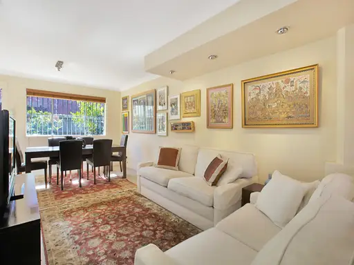 7/9-13 Boronia Street, Redfern Sold by Bradfield Badgerfox