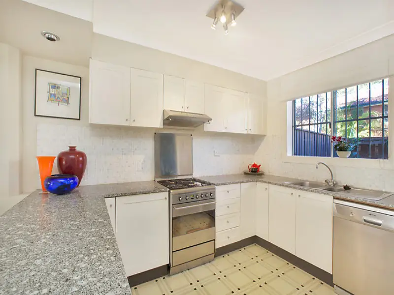 7/9-13 Boronia Street, Redfern Sold by Bradfield Badgerfox - image 1