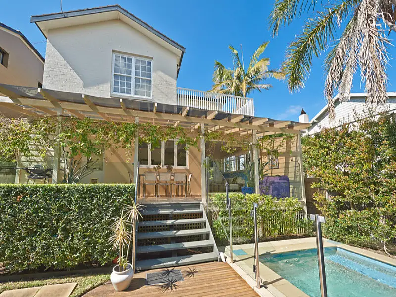 18 Chamberlain Avenue, Rose Bay Sold by Bradfield Badgerfox - image 1