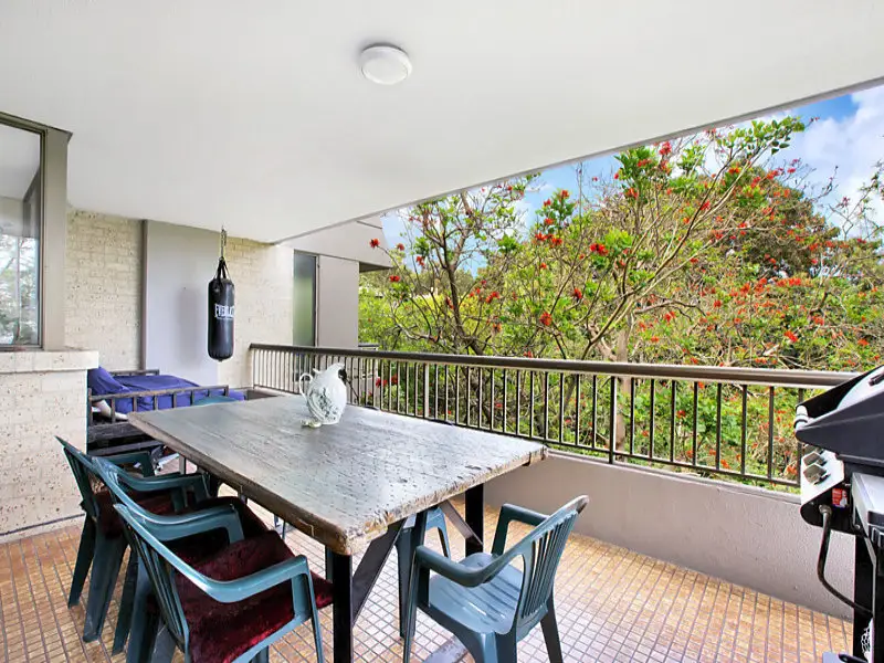 49/4 New McLean Street, Edgecliff Sold by Bradfield Badgerfox - image 1