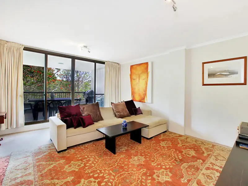 49/4 New McLean Street, Edgecliff Sold by Bradfield Badgerfox - image 1