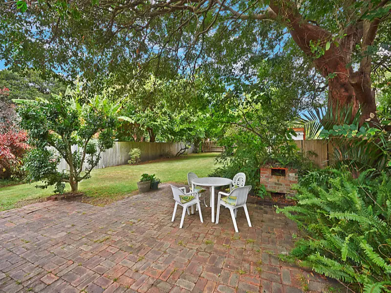 2 Cambridge Avenue, Vaucluse Sold by Bradfield Badgerfox - image 1