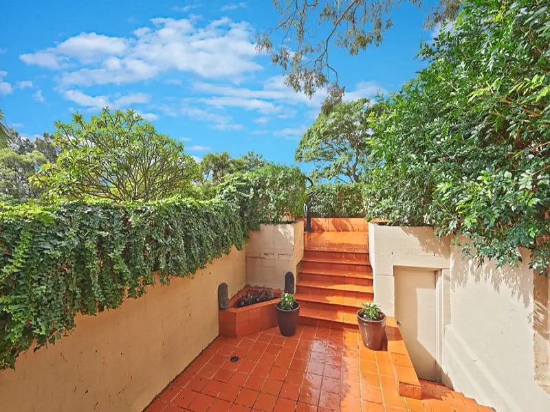 37 Cambridge Street, Paddington Sold by Bradfield Badgerfox - image 1