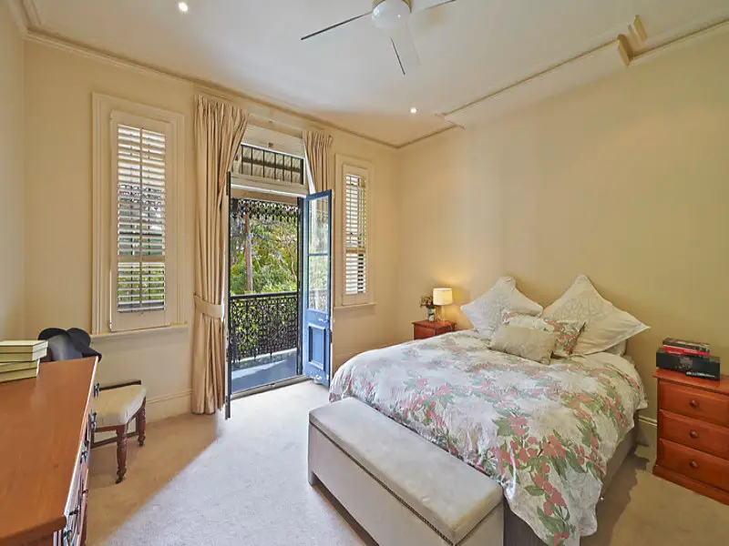 37 Cambridge Street, Paddington Sold by Bradfield Badgerfox - image 1