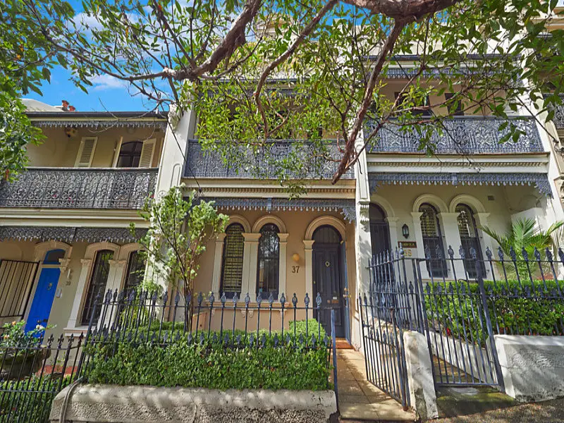 37 Cambridge Street, Paddington Sold by Bradfield Badgerfox - image 1