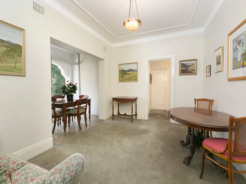 5/172 New South Head Road, Edgecliff Sold by Bradfield Badgerfox - image 1