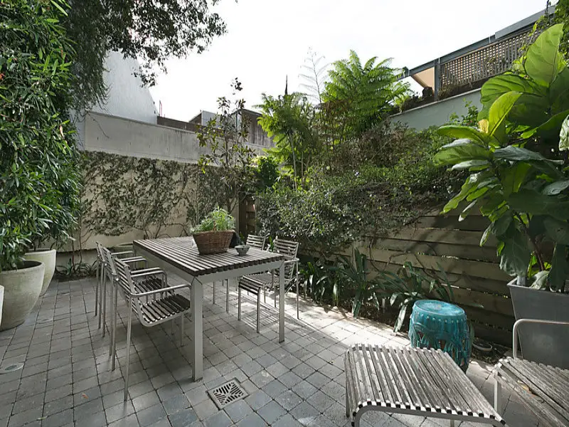 16 Francis Street, Darlinghurst Sold by Bradfield Badgerfox - image 1