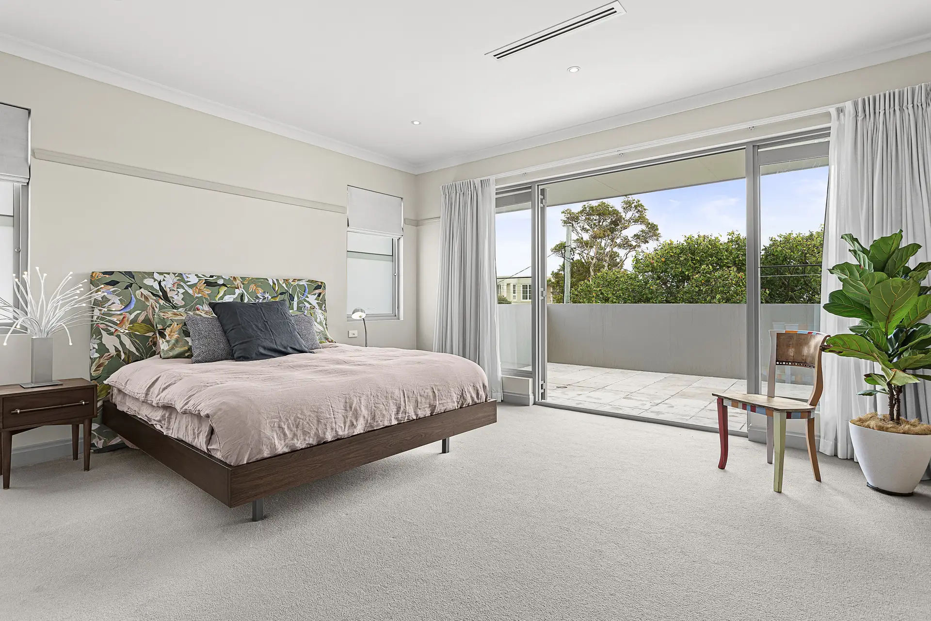 53 Kings Road, Vaucluse Sold by Bradfield Badgerfox - image 1